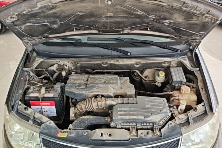 Used Wuling Hongguang 2014 1.5L S Luxury Model Engine Bay