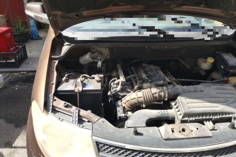 Used Wuling Hongguang 2014 1.5L S Luxury Model Engine Bay Right