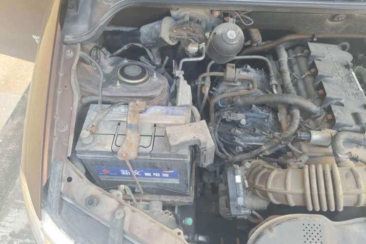 Used Wuling Hongguang 2014 1.5L S Comfort Model Engine Bay Right