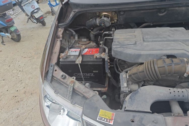Used Wuling Hongguang 2014 1.5L S Comfort Model Engine Bay Right