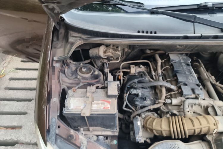 Used Wuling Hongguang 2014 1.5L S Comfort Model Engine Bay Right