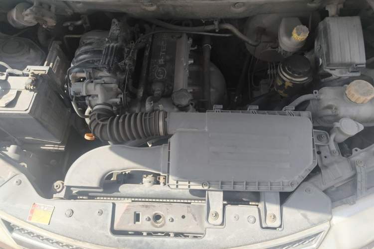Used Wuling Hongguang 2014 1.2L S Comfort Model China IV Engine Bay