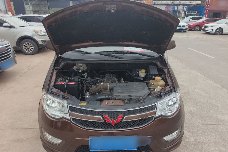 Used Wuling Hongguang 2014 1.5L S Standard Version Engine Bay