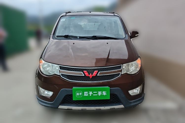 Used Wuling Hongguang 2014 1.5L S Luxury Model Exterior 1