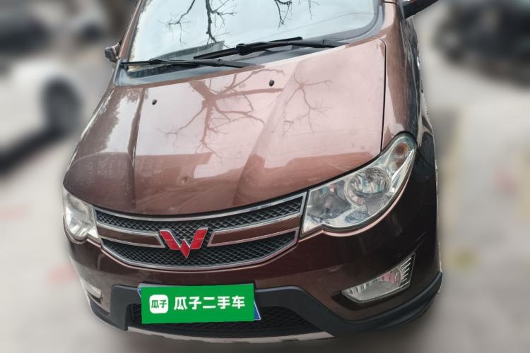 Used Wuling Hongguang 2014 1.5L S Comfort Model Exterior 1