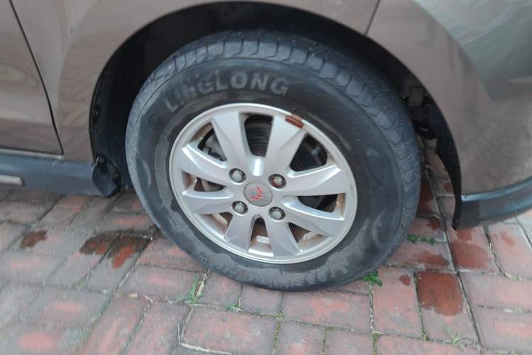 Used Wuling Hongguang 2014 1.2L S Comfort Model China IV Exterior 1