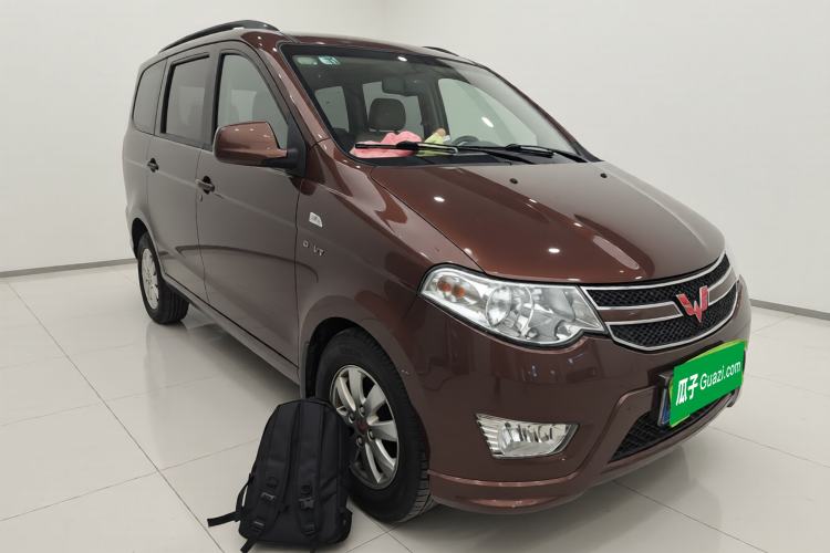 Used Wuling Hongguang 2014 1.5L S Standard Version Exterior 2