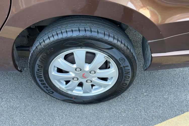 Used Wuling Hongguang 2014 1.5L S Standard Version Exterior 2