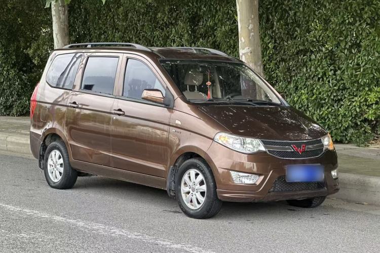 Used Wuling Hongguang 2014 1.5L S Standard Version Exterior 2