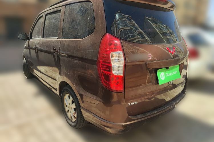 Used Wuling Hongguang 2014 1.5L S Standard Version Exterior 3