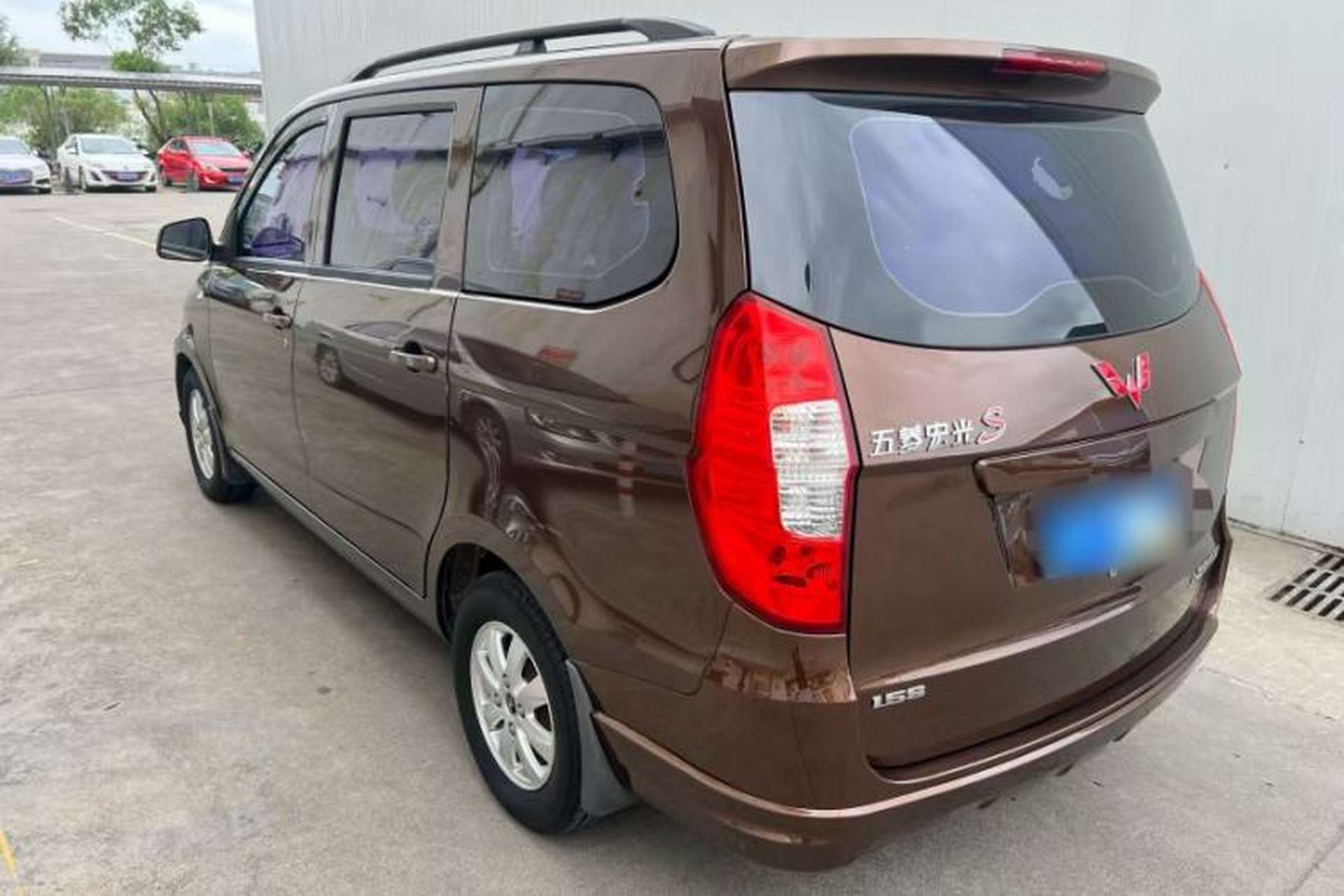 Used Wuling Hongguang 2014 1.5L S Standard Version Exterior 4