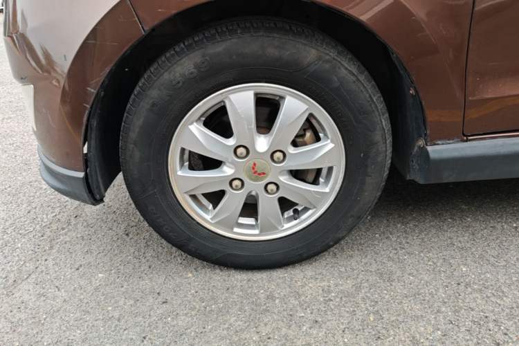 Used Wuling Hongguang 2014 1.5L S Comfort Model Exterior 4