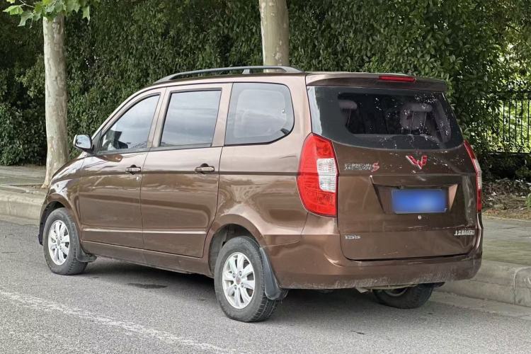 Used Wuling Hongguang 2014 1.5L S Standard Version Exterior 4