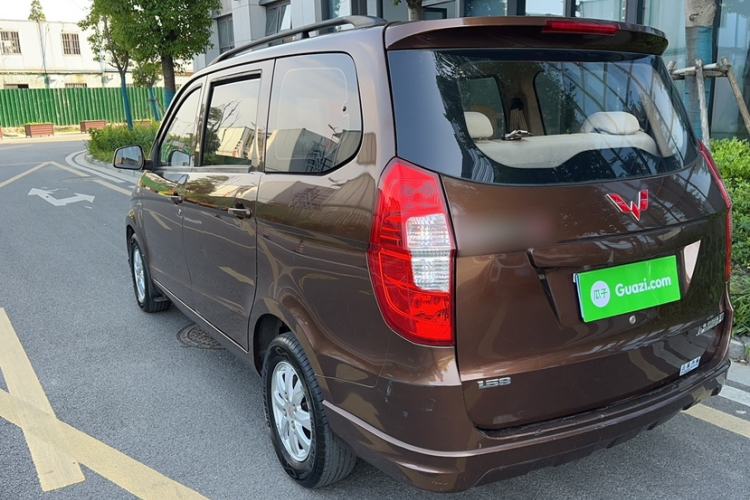 Used Wuling Hongguang 2014 1.5L S Standard Version Exterior 4