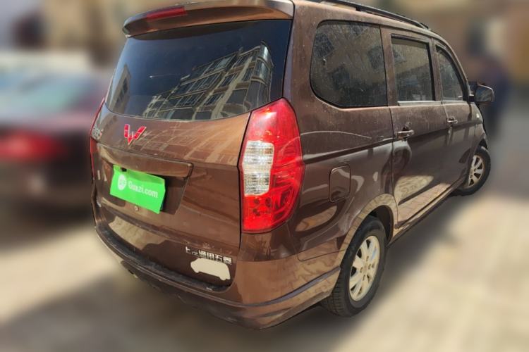 Used Wuling Hongguang 2014 1.5L S Standard Version Exterior 5