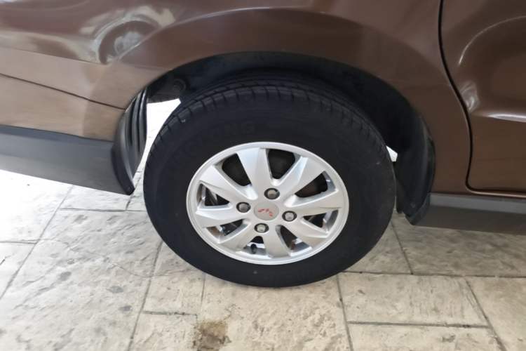 Used Wuling Hongguang 2014 1.5L S Comfort Model Exterior 5