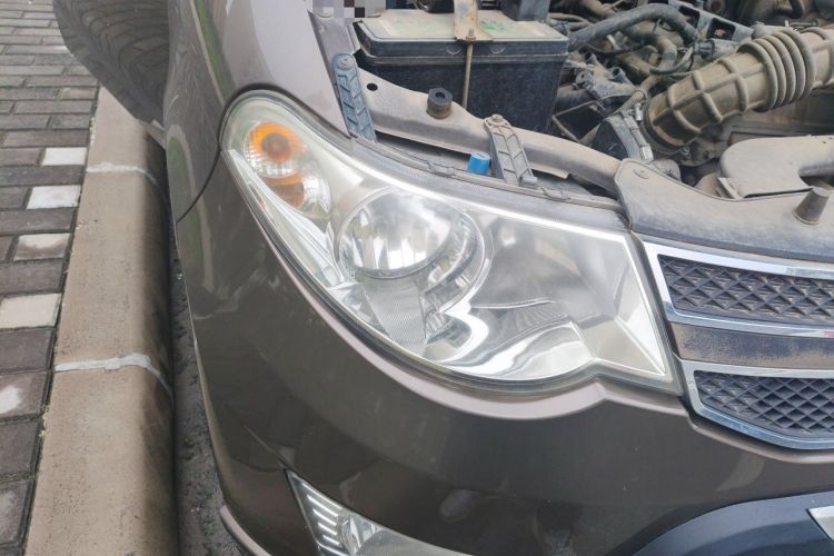 Used Wuling Hongguang 2014 1.5L S Standard Version Exterior 6
