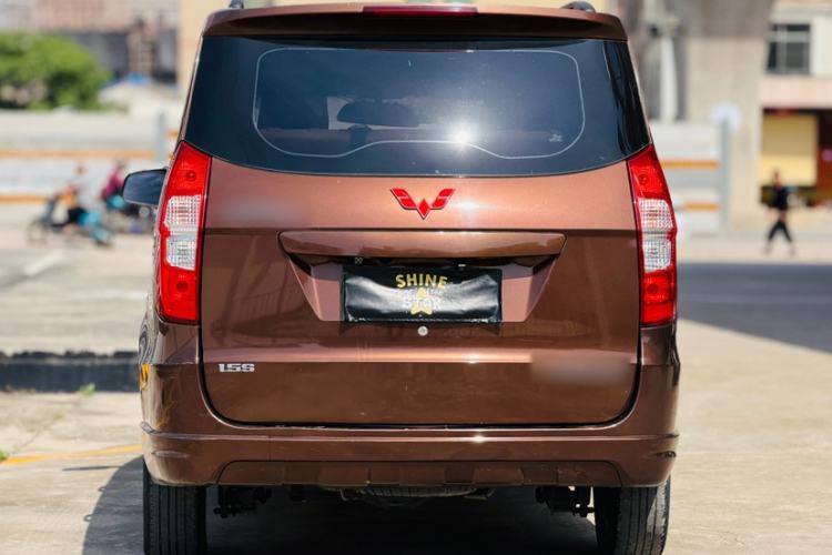Used Wuling Hongguang 2014 1.5L S Standard Version Exterior 6