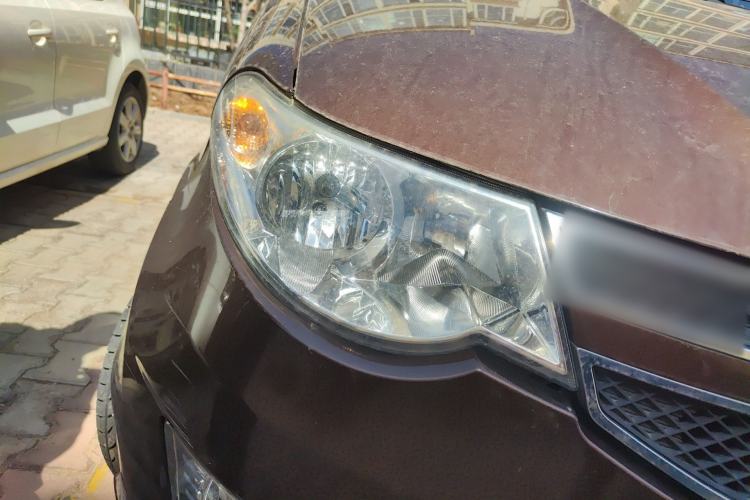 Used Wuling Hongguang 2014 1.5L S Standard Version Exterior 6