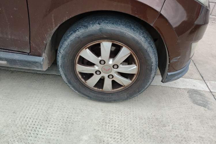 Used Wuling Hongguang 2014 1.5L S Luxury Model Exterior 7