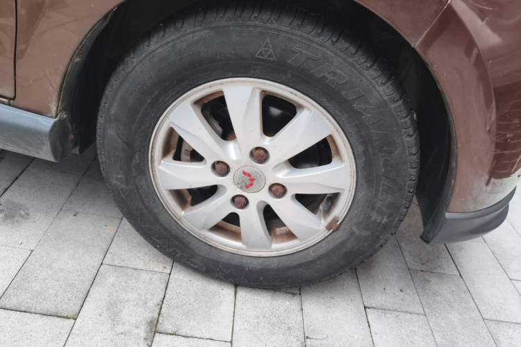 Used Wuling Hongguang 2014 1.5L S Comfort Model Exterior 7
