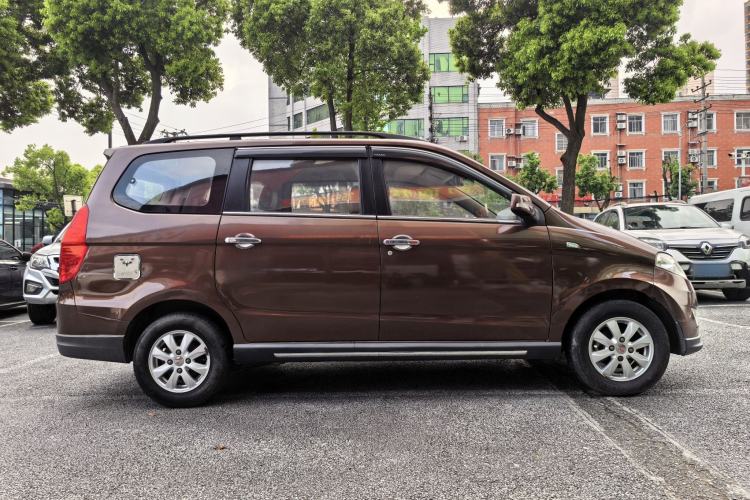 Used Wuling Hongguang 2014 1.5L S Comfort Model Exterior 7