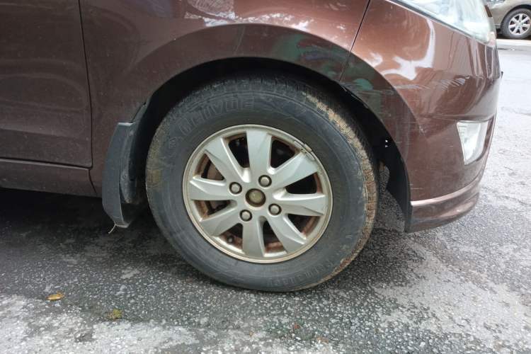 Used Wuling Hongguang 2014 1.5L S Standard Version Exterior 7