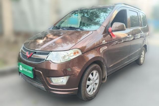 Wuling Hongguang 2014 1.5L S Standard Version usata