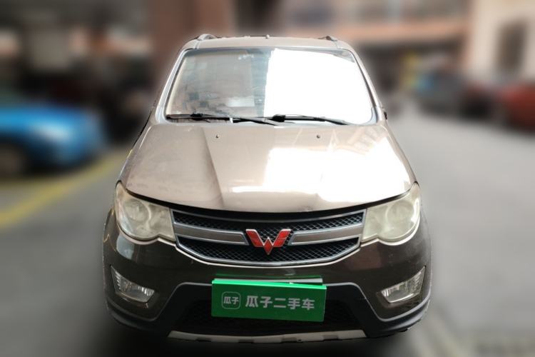 Used Wuling Hongguang 2014 1.5L Standard Version Front