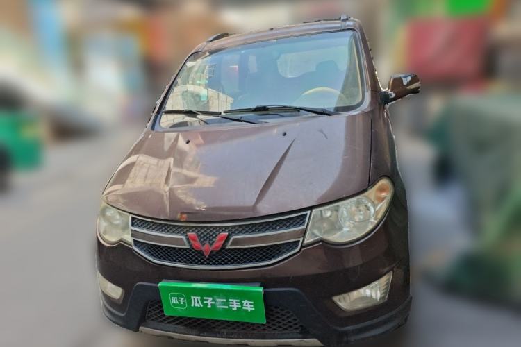 Used Wuling Hongguang 2014 1.5L S Luxury Model Front