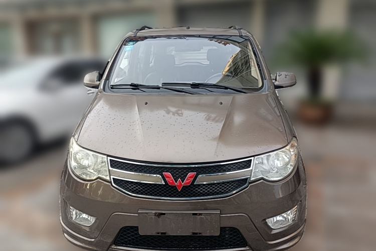 Used Wuling Hongguang 2014 1.5L S Standard Version Front