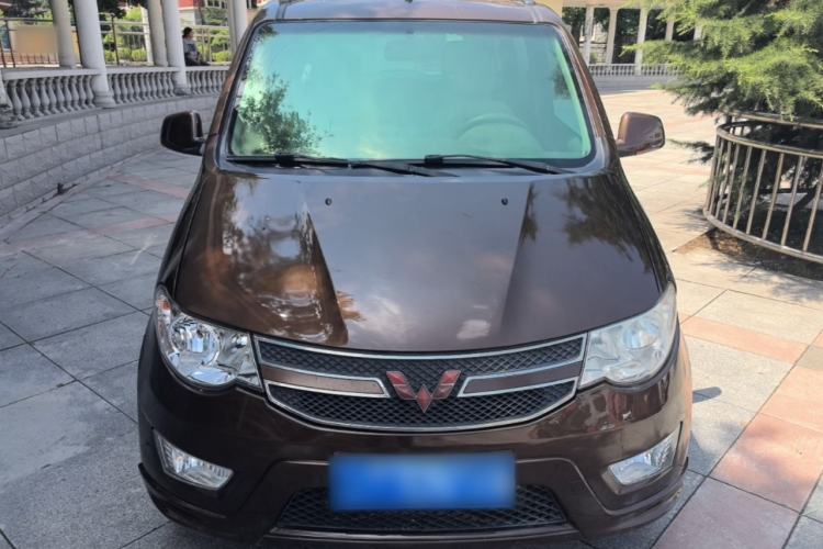 Used Wuling Hongguang 2014 1.5L S Standard Version Front