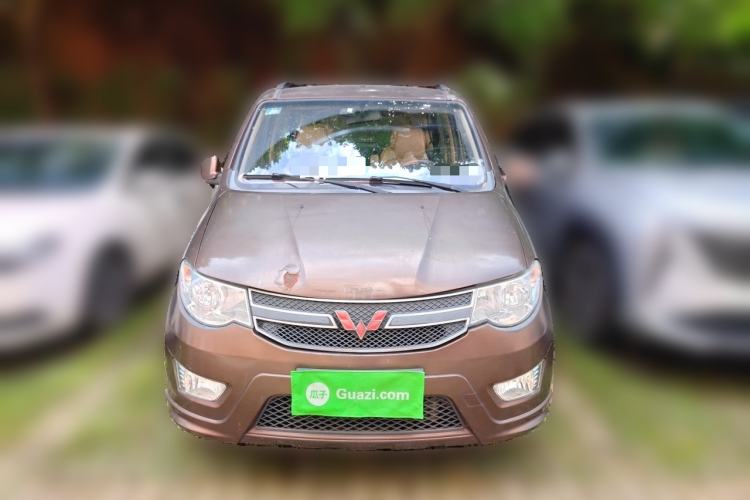 Used Wuling Hongguang 2014 1.5L S Standard Version Front
