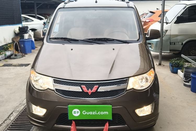 Used Wuling Hongguang 2014 1.5L S Standard Version Front