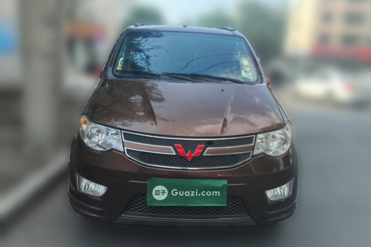 Used Wuling Hongguang 2014 1.5L S Standard Version Front