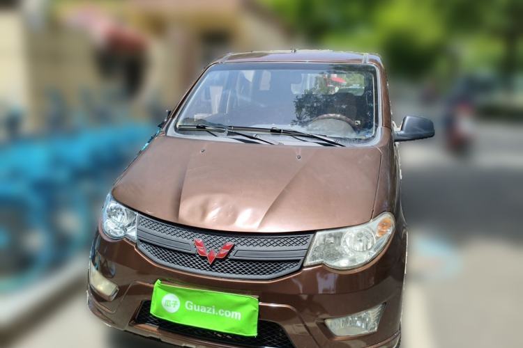 Used Wuling Hongguang 2014 1.5L S Standard Version Front