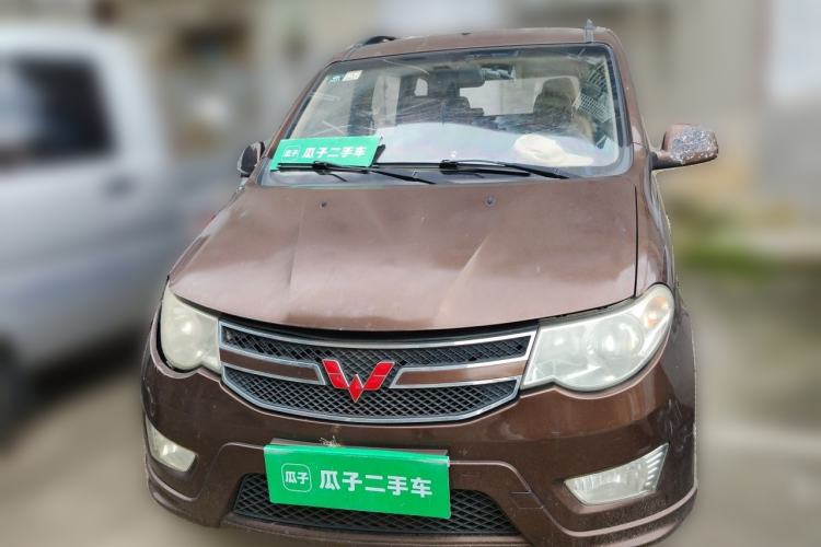 Used Wuling Hongguang 2014 1.5L S Standard Version Front