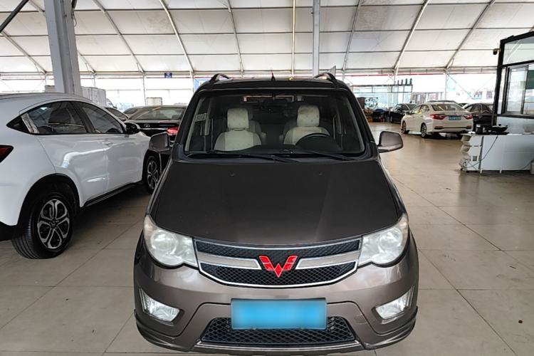 Used Wuling Hongguang 2014 1.5L S Standard Version Front