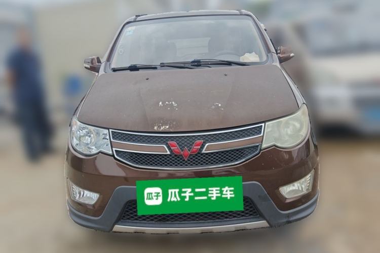 Used Wuling Hongguang 2014 1.5L S Comfort Model Front