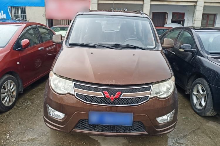 Used Wuling Hongguang 2014 1.5L S Standard Version Front