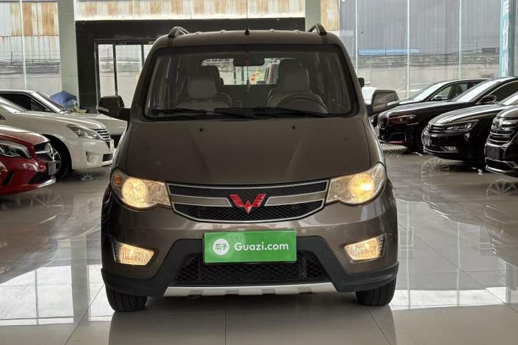 Used Wuling Hongguang 2014 1.5L S Luxury Model Front