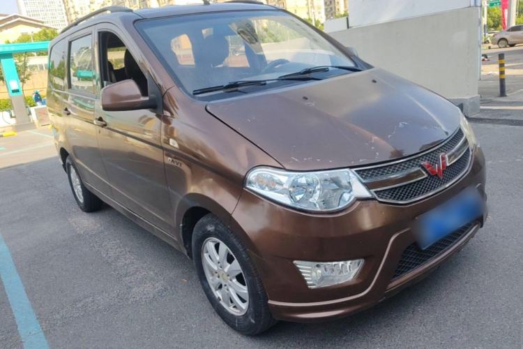 Used Wuling Hongguang 2014 1.5L S Standard Version Front Right 45 Deg