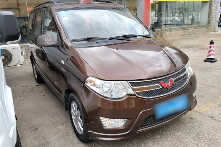 Used Wuling Hongguang 2014 1.5L S Standard Version Front Right 45 Deg