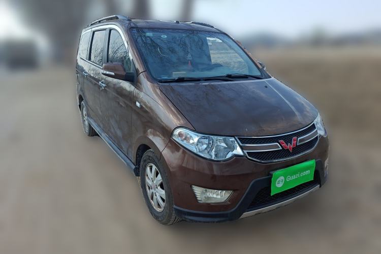 Used Wuling Hongguang 2014 1.5L S Luxury Model Front Right 45 Deg