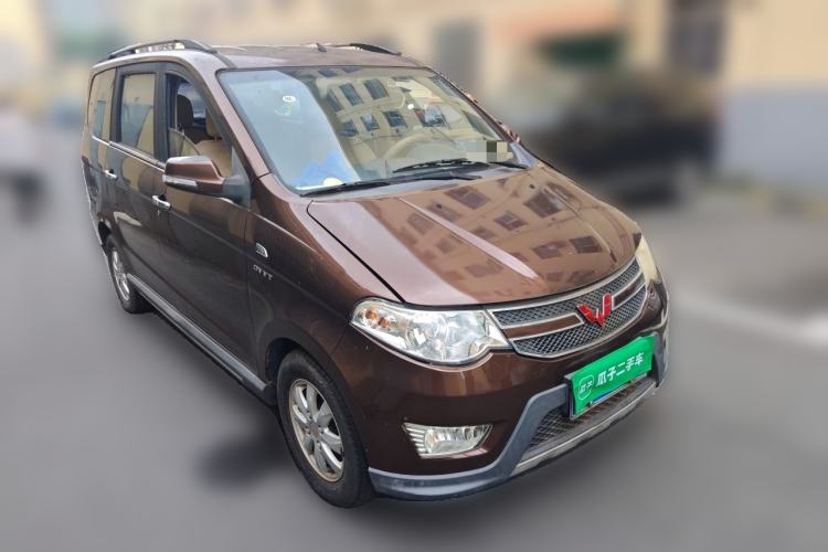 Used Wuling Hongguang 2014 1.5L S Luxury Model Front Right 45 Deg