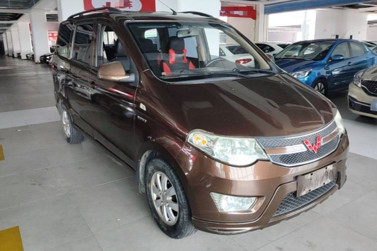 Used Wuling Hongguang 2014 1.5L S Standard Version Front Right 45 Deg