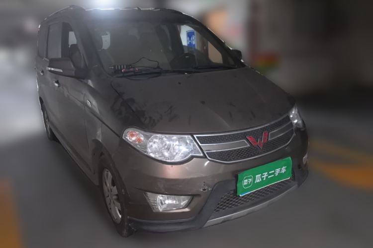 Used Wuling Hongguang 2014 1.5L S Luxury Model Front Right 45 Deg