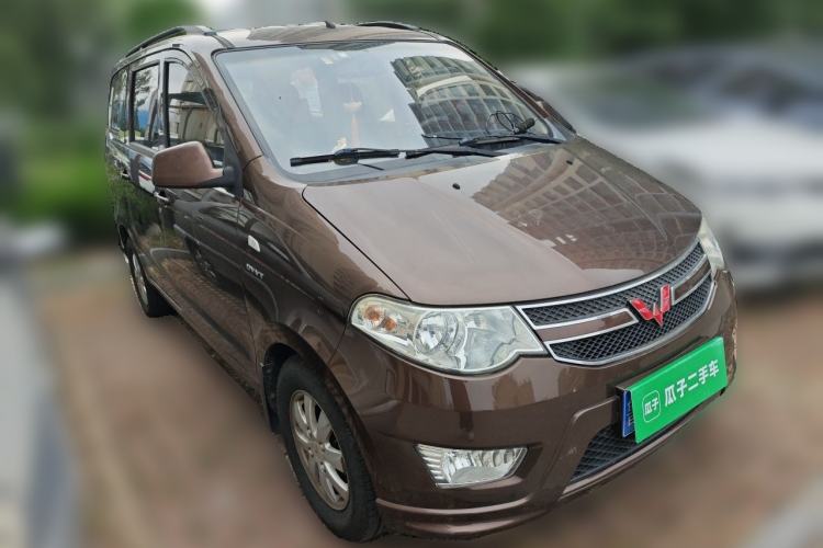 Used Wuling Hongguang 2014 1.5L S Standard Version Front Right 45 Deg