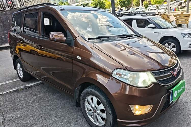 Used Wuling Hongguang 2014 1.2L S Standard Version China IV Standard Front Right 45 Deg
