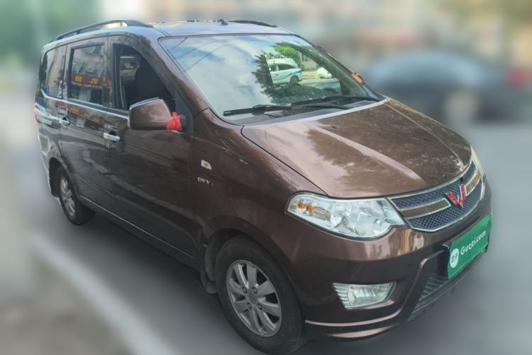 Used Wuling Hongguang 2014 1.5L S Standard Version Front Right 45 Deg